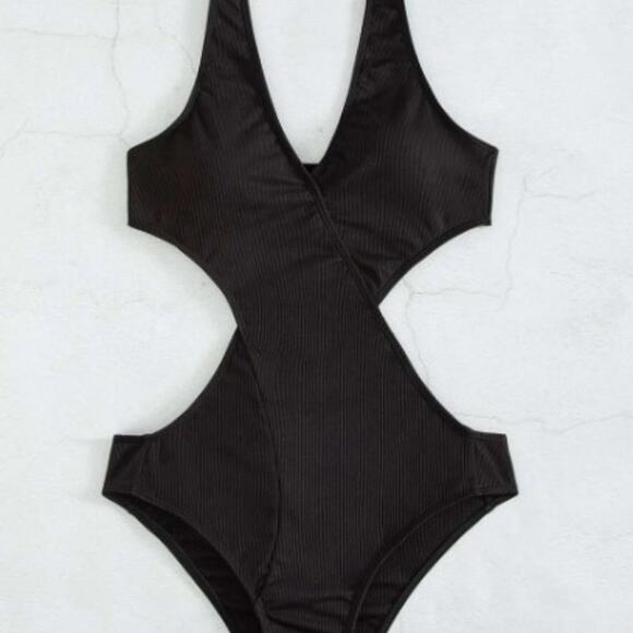 One Piece Bathing Suit CUT OUT Size M Black Figure Flattering Criss Cross Beach - Picture 1 of 12
